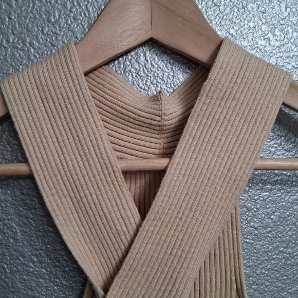 Cider Ribbed Criss Cross Cropped Halter Top A1   Size S - Picture 10 of 14